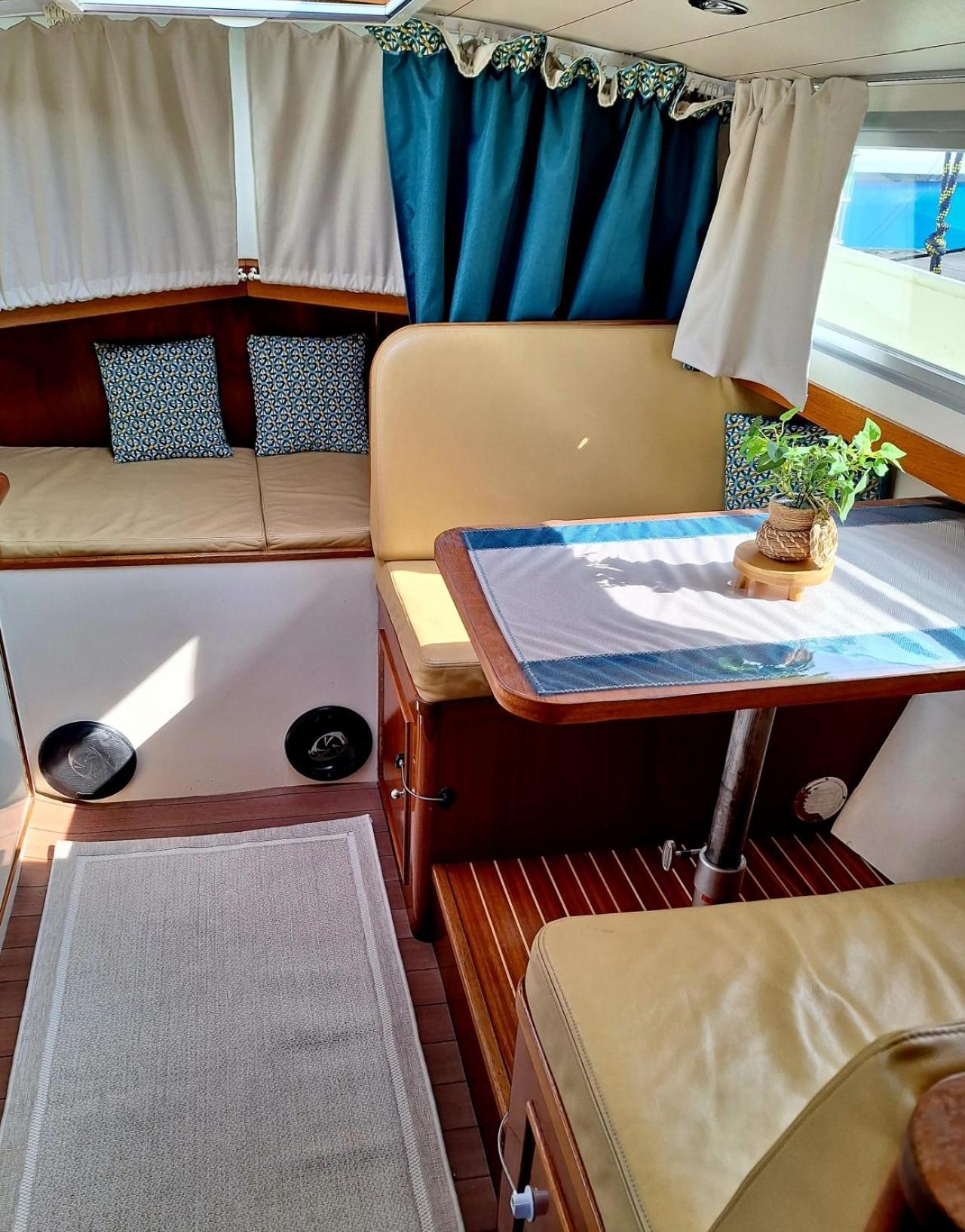 Bateau Le Zimon - Insolite * Rouen