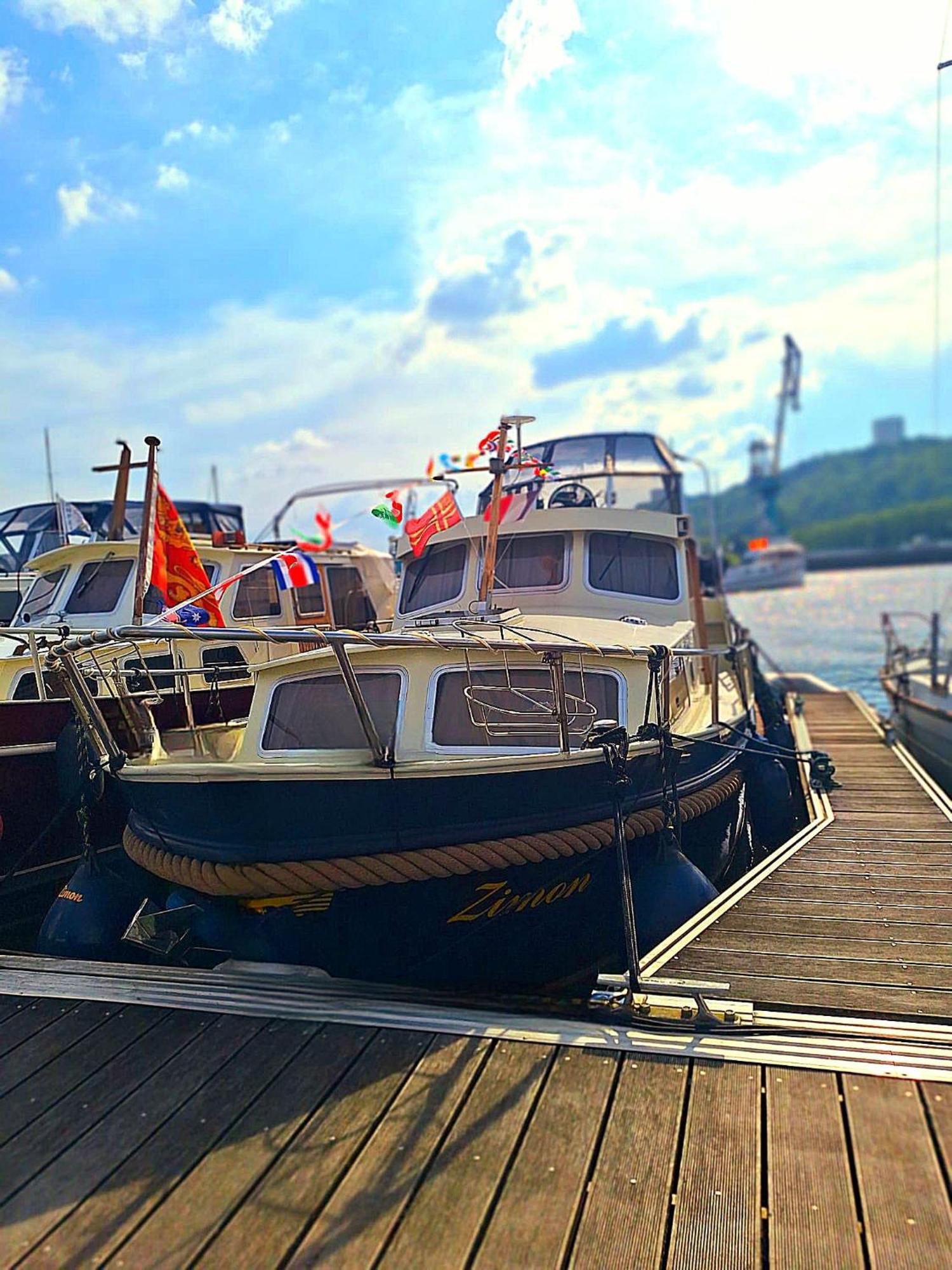 Botel Bateau Le Zimon - Insolite
